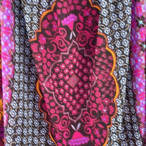 BeachLunchLounge Camisole Tunic Top - Picture 8 of 8